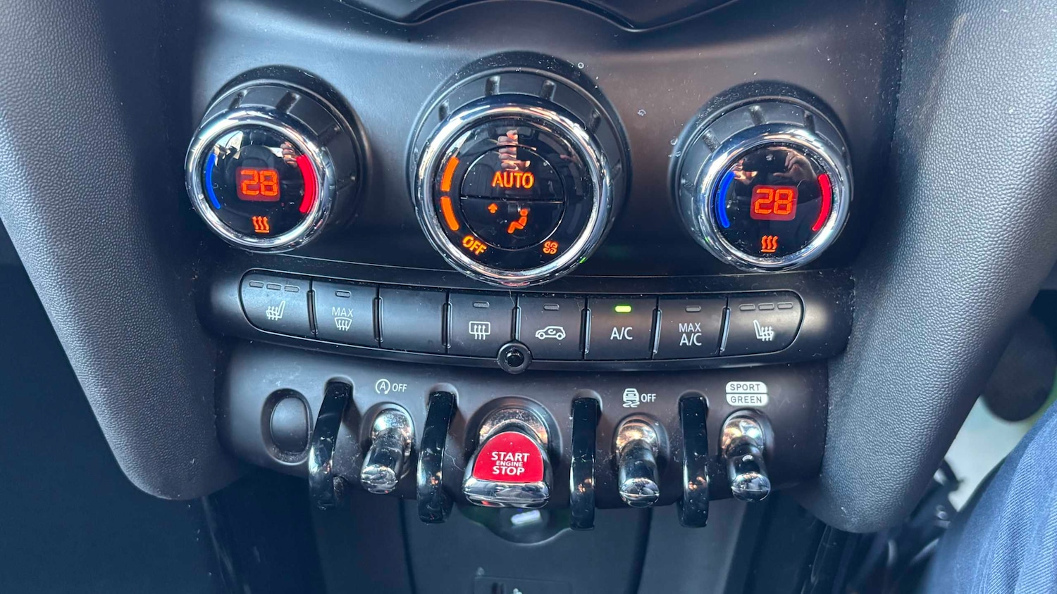 Used MINI Convertible 2019 for sale - 77219737: Photo 16