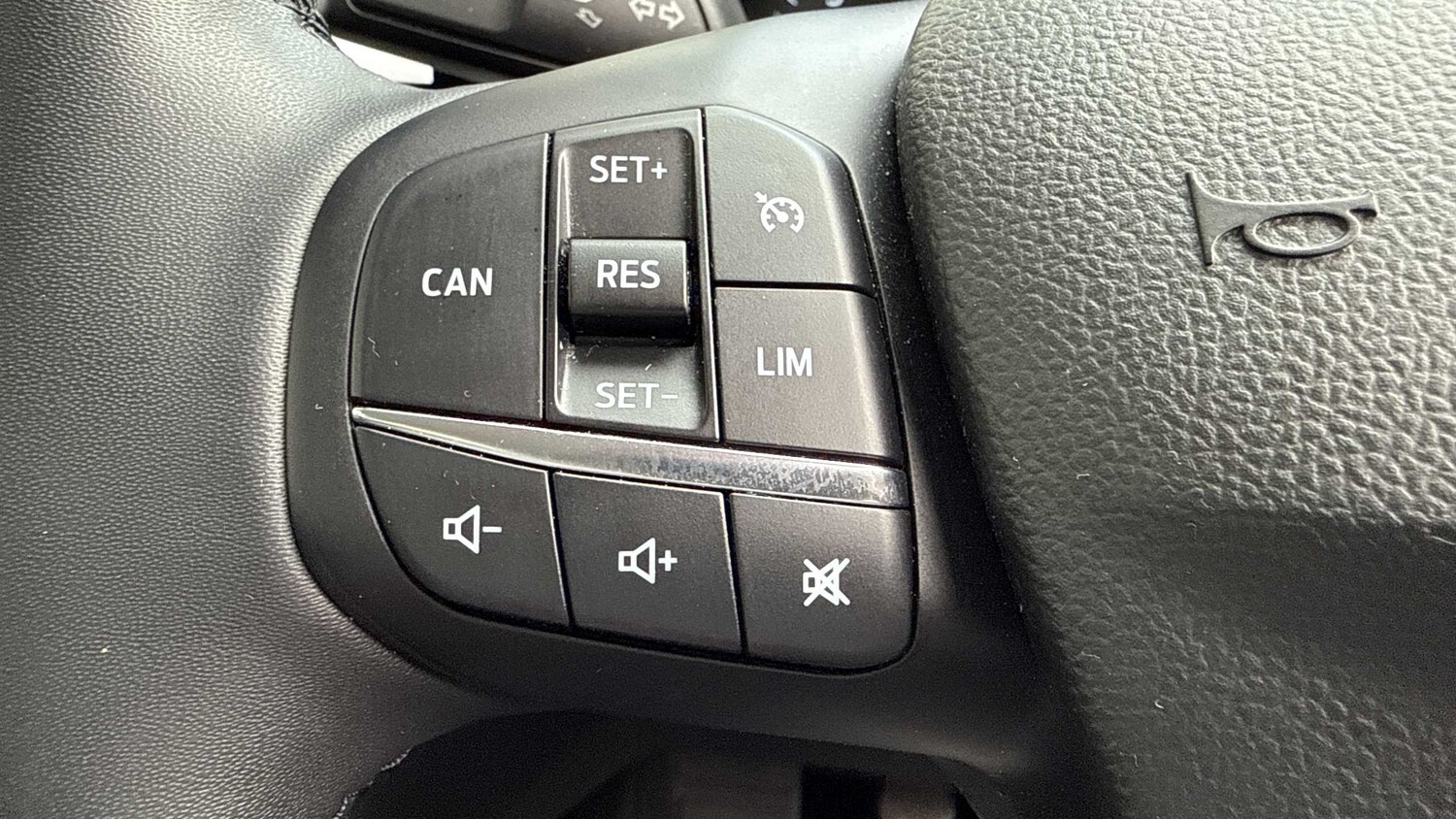 Used Ford Focus 2022 for sale - 75993903: Photo 21