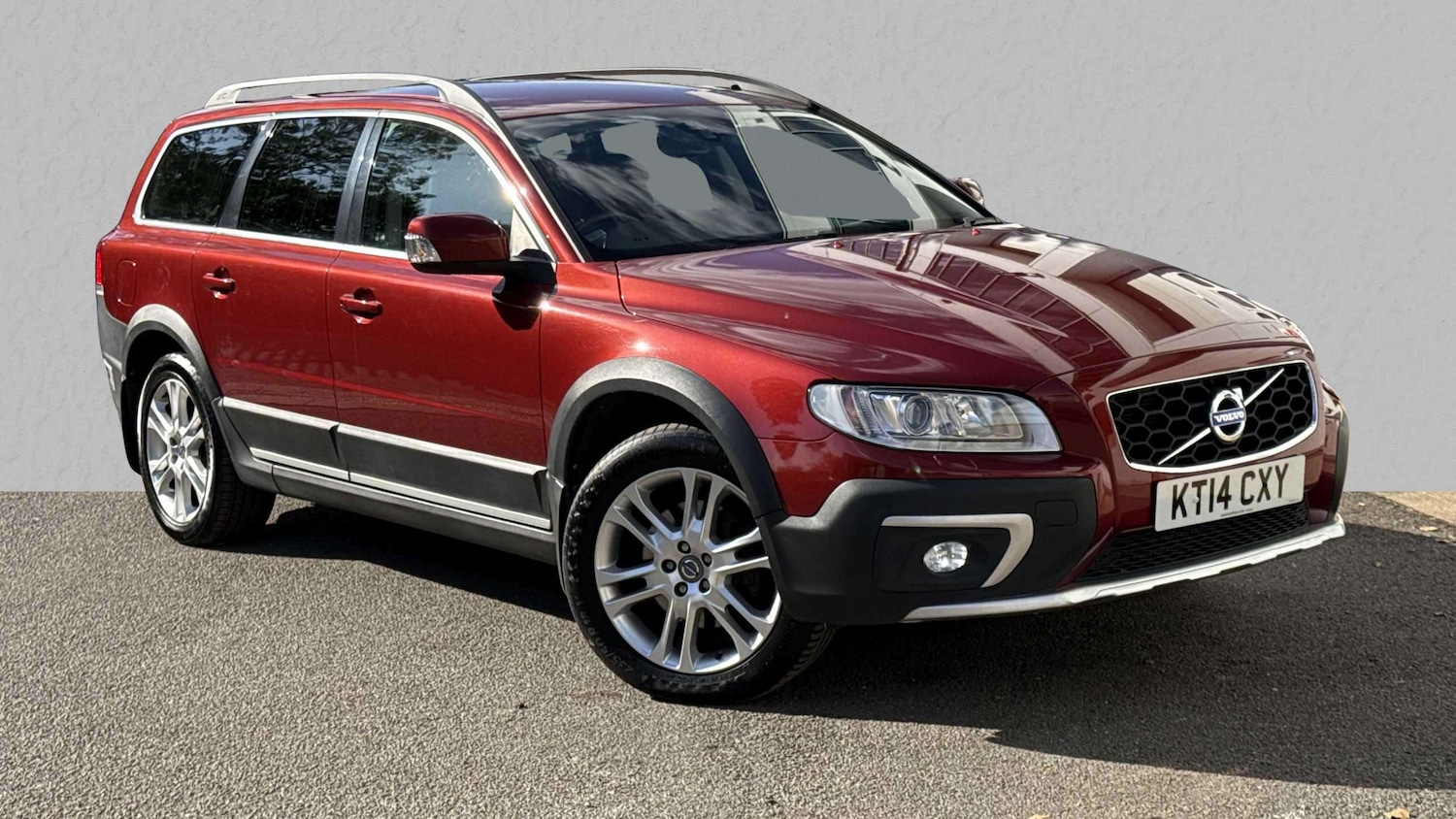 Used Volvo XC70 2014 for sale - 76125863: Photo 1