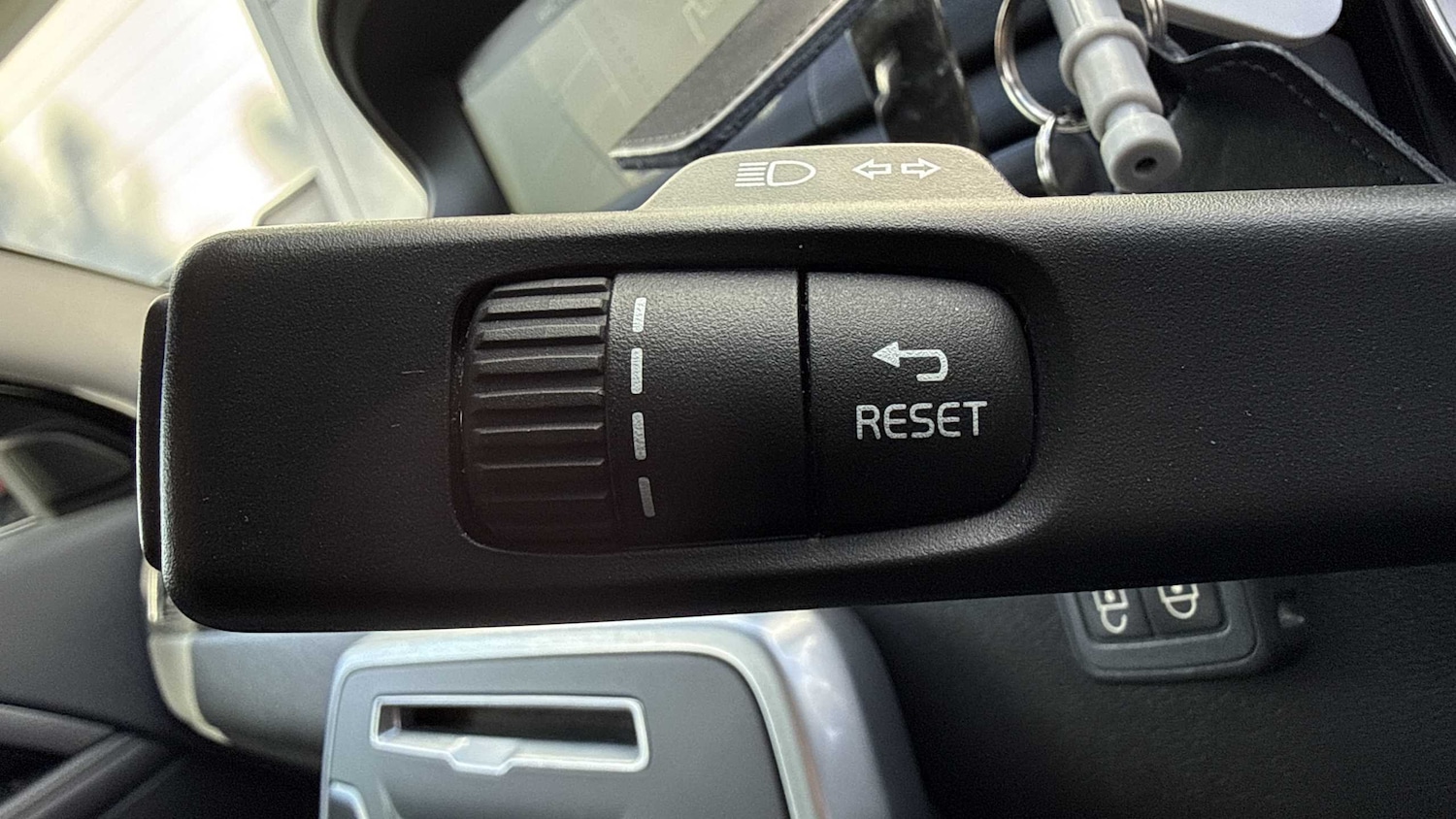 Used Volvo XC70 2014 for sale - 76125863: Photo 25