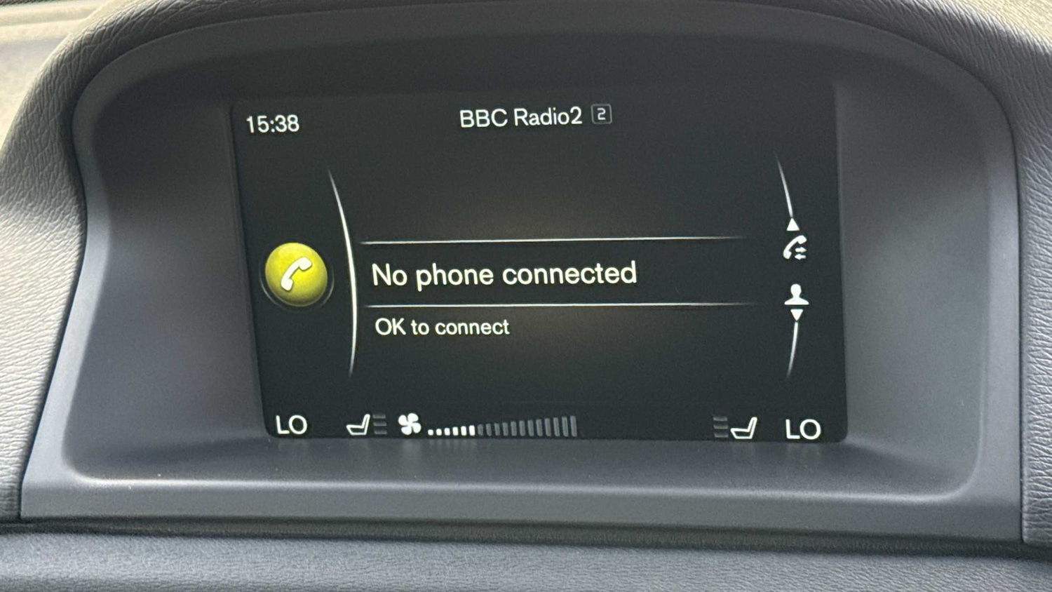 Used Volvo XC70 2014 for sale - 76125863: Photo 28