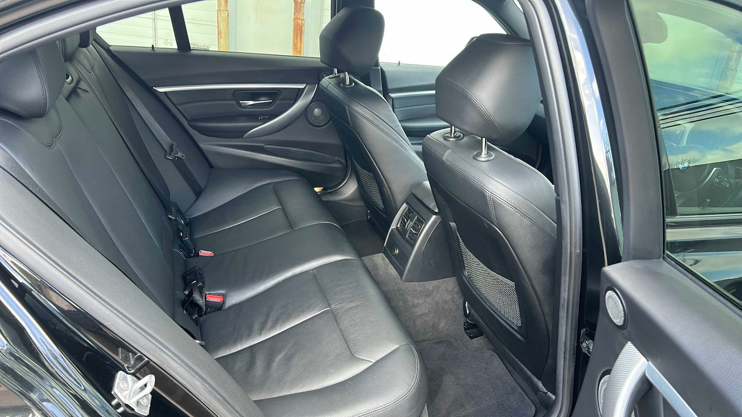 Used BMW 3 Series 2018 for sale - 77500445: Photo 8