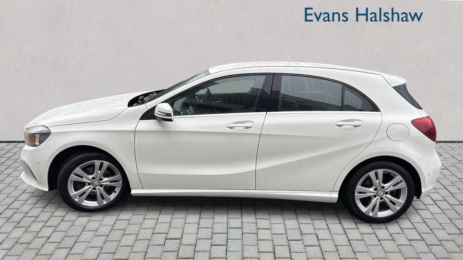 Used Mercedes-Benz A-Class 2017 for sale - 77638499: Photo 3