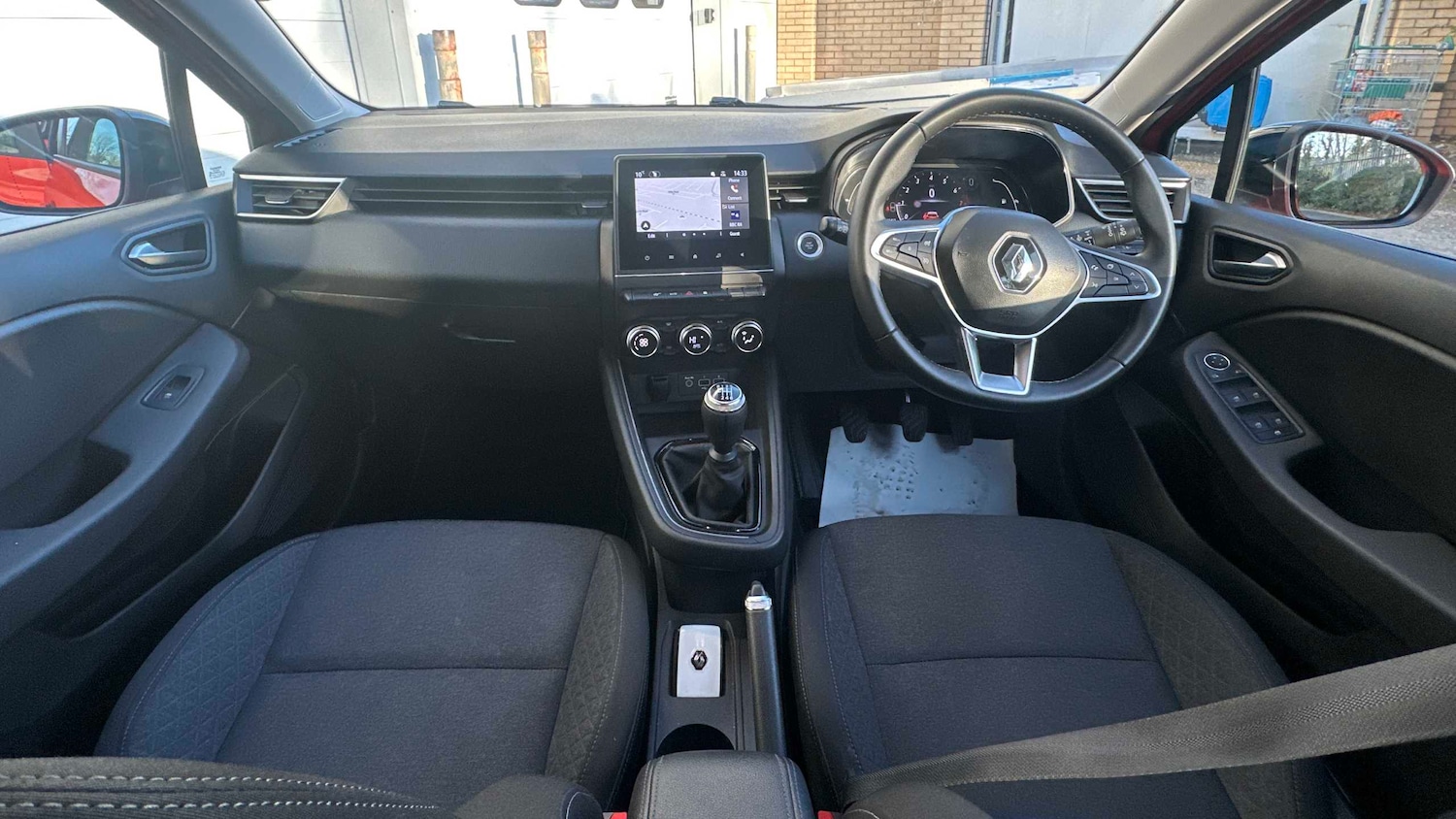 Used Renault Clio 2022 for sale - 76587730: Photo 10