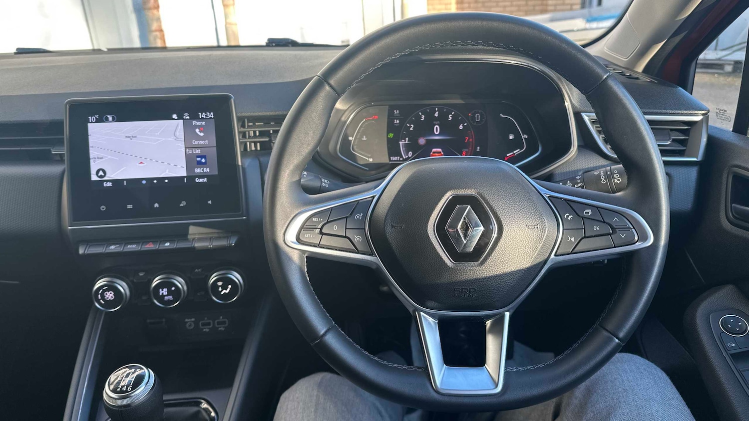 Used Renault Clio 2022 for sale - 76587730: Photo 11