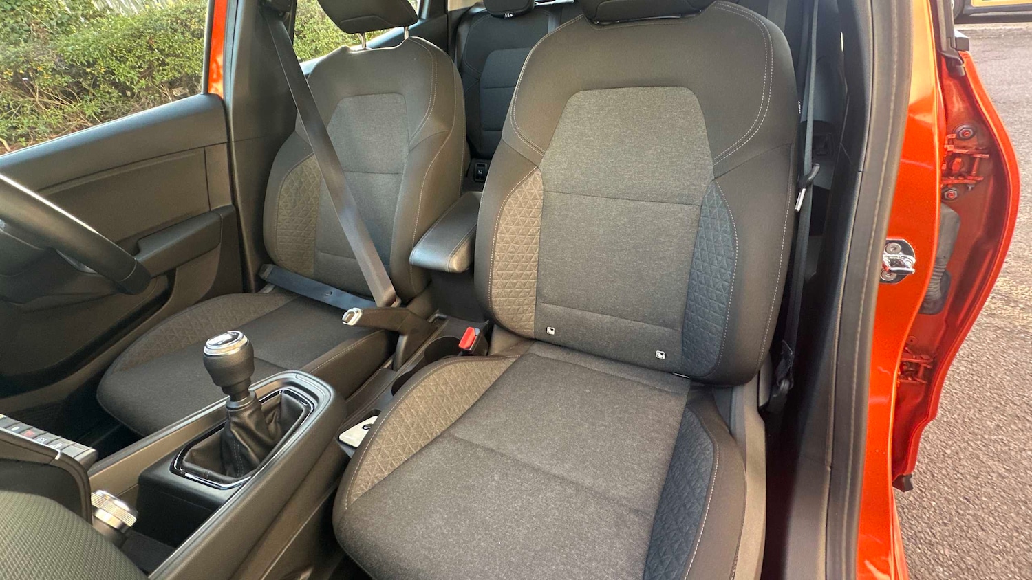 Used Renault Clio 2022 for sale - 76587730: Photo 8