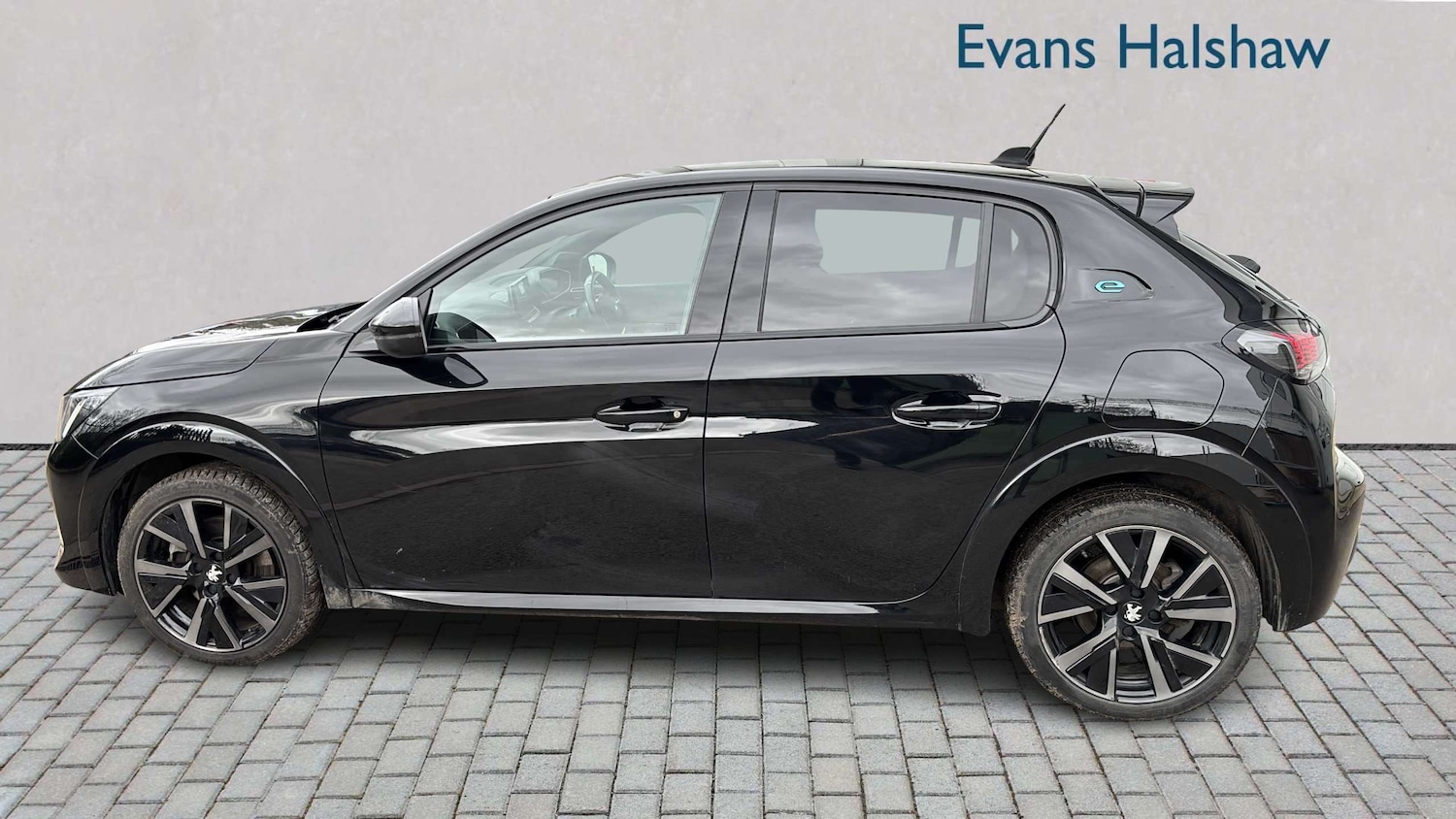 Used Peugeot 208 2023 for sale - 77648912: Photo 3