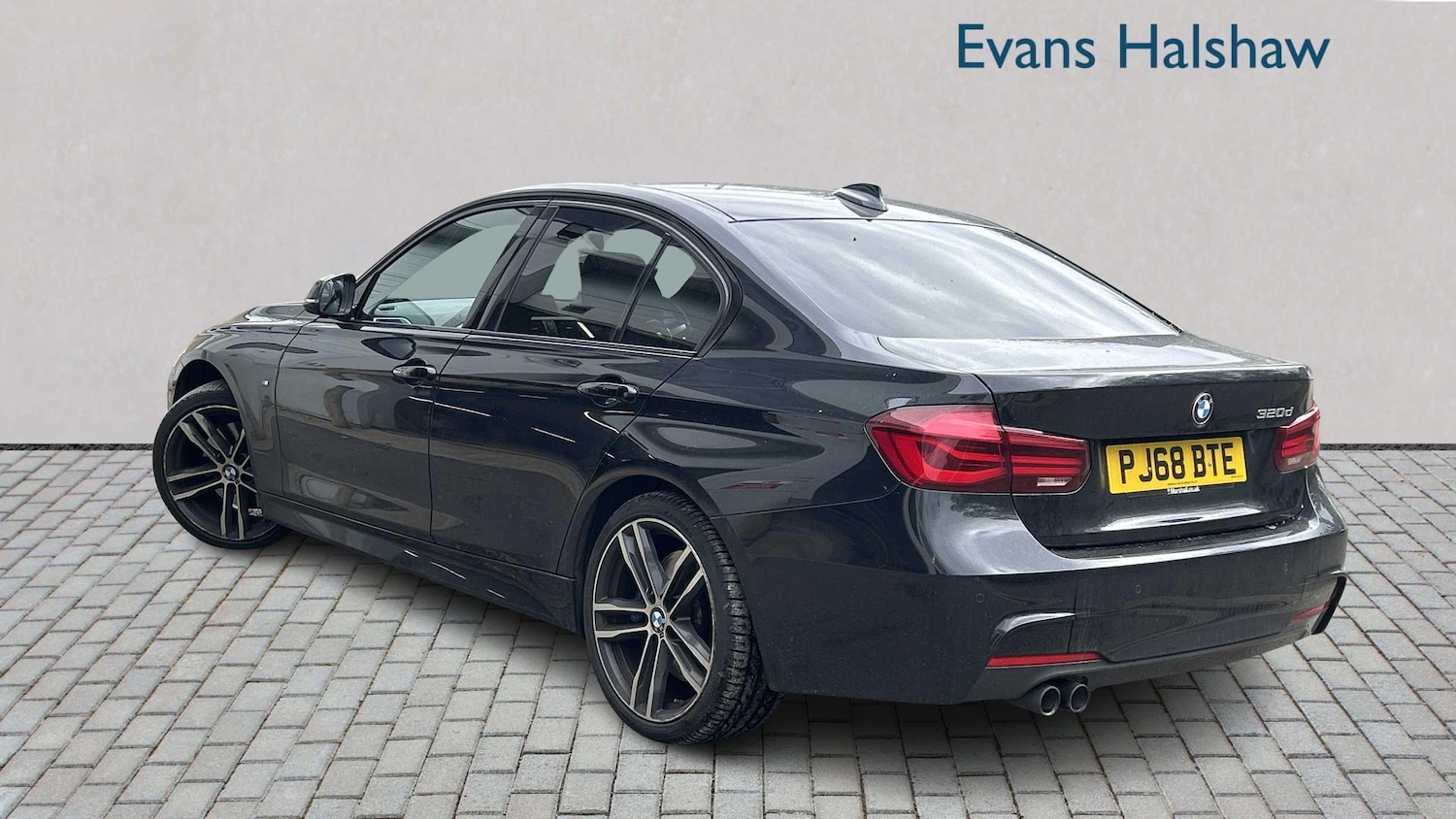 Used BMW 3 Series 2018 for sale - 76378800: Photo 2
