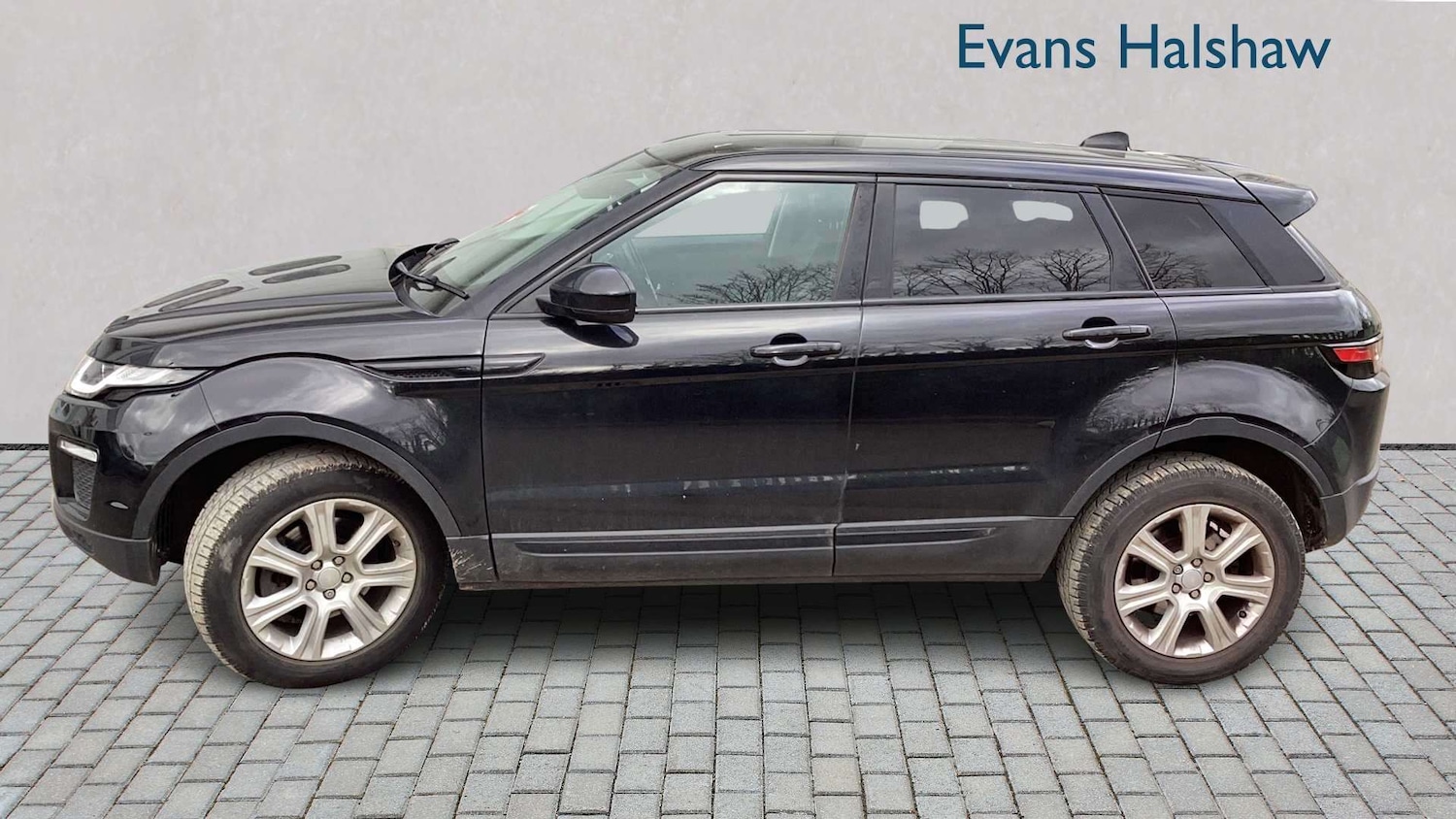 Used Land Rover Range Rover Evoque 2017 for sale - 78137637: Photo 3