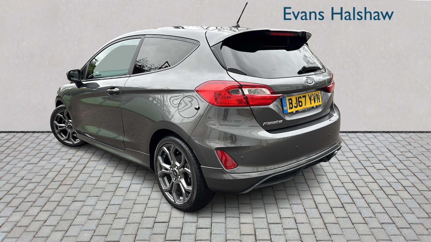 Used Ford Fiesta 2017 for sale - 77414837: Photo 2