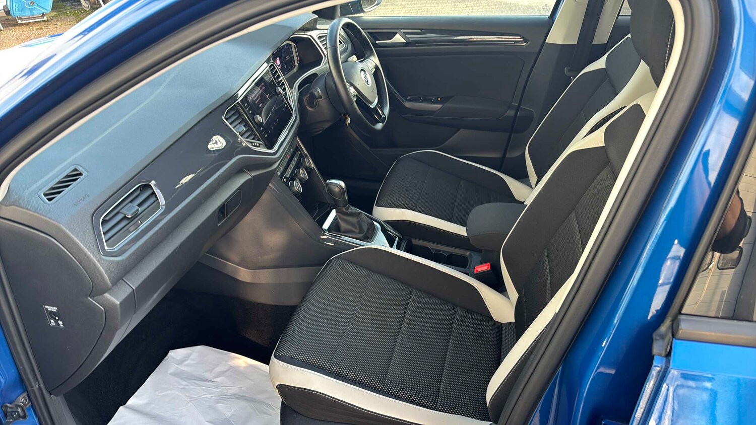 Used Volkswagen T-Roc 2020 for sale - 77577224: Photo 12