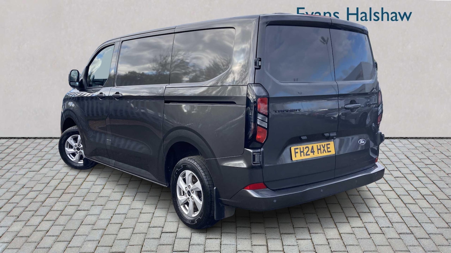 Used Ford Transit Custom 2024 for sale - 76540730: Photo 4