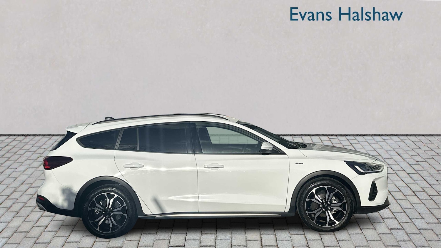 Used Ford Focus 2025 for sale - 76978905: Photo 2