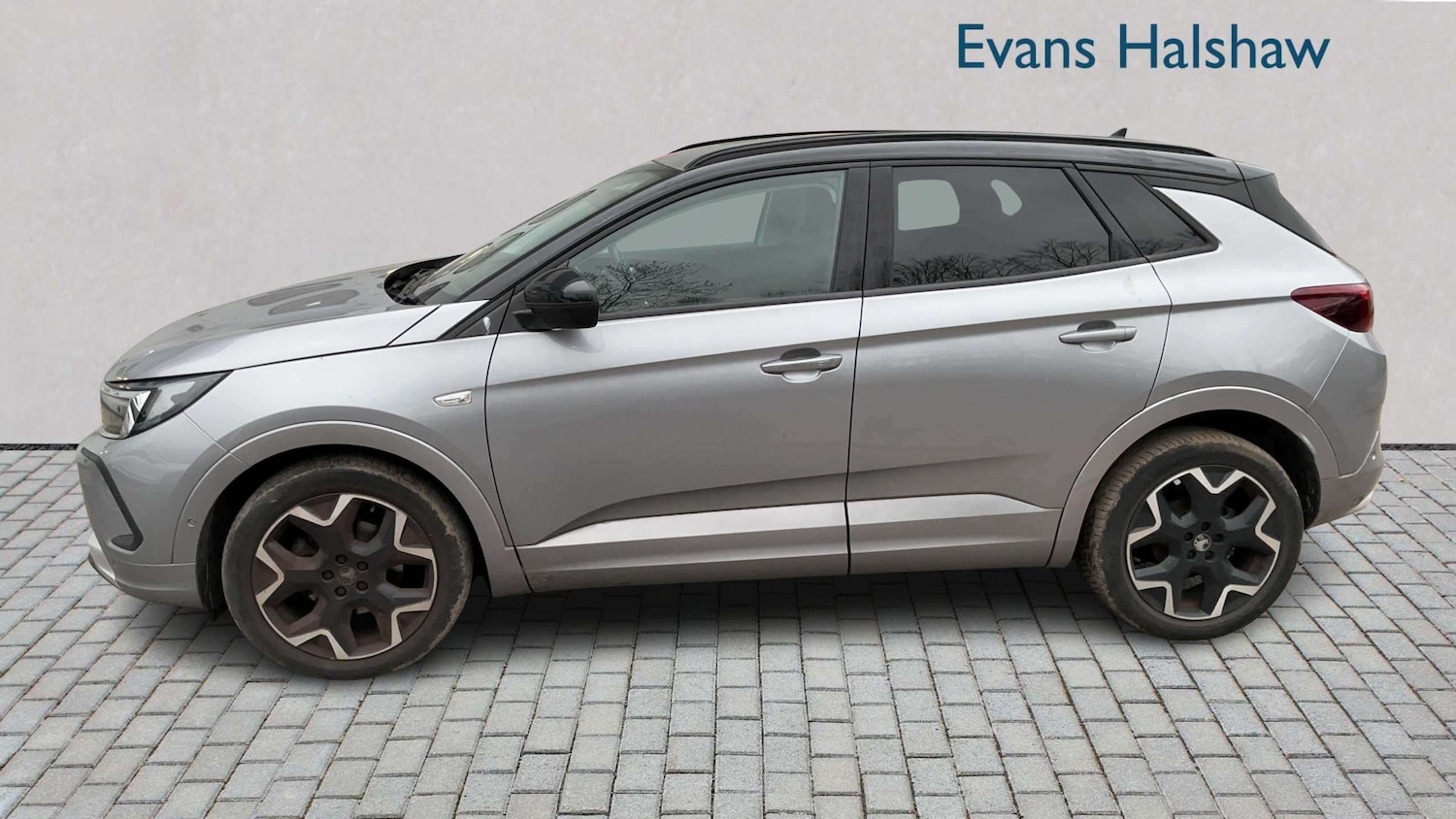 Used Vauxhall Grandland for sale - 77861506: Photo 3