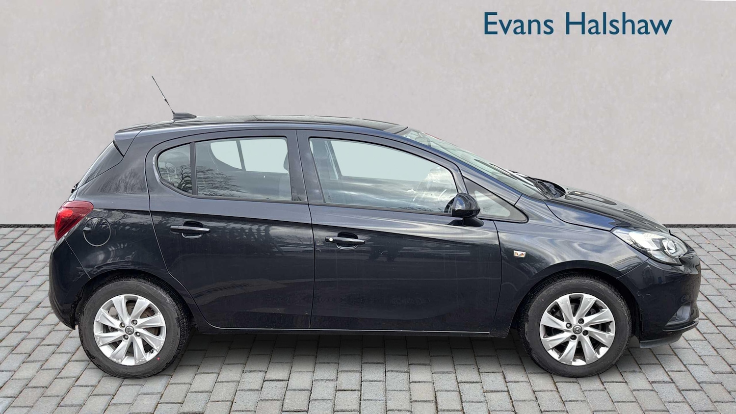 Used Vauxhall Corsa 2016 for sale - 76636818: Photo 3