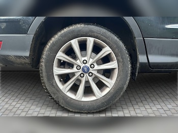 Used Ford Kuga 2015 for sale - 77164488: Photo