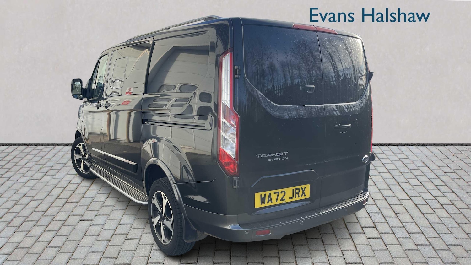 Used Ford Transit Custom 2022 for sale - 76624669: Photo 2