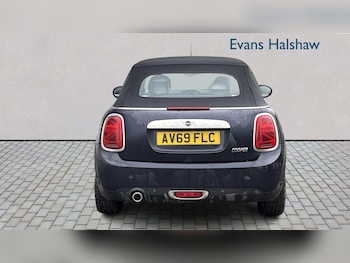 Used MINI Convertible 2019 for sale - 76978707: Photo