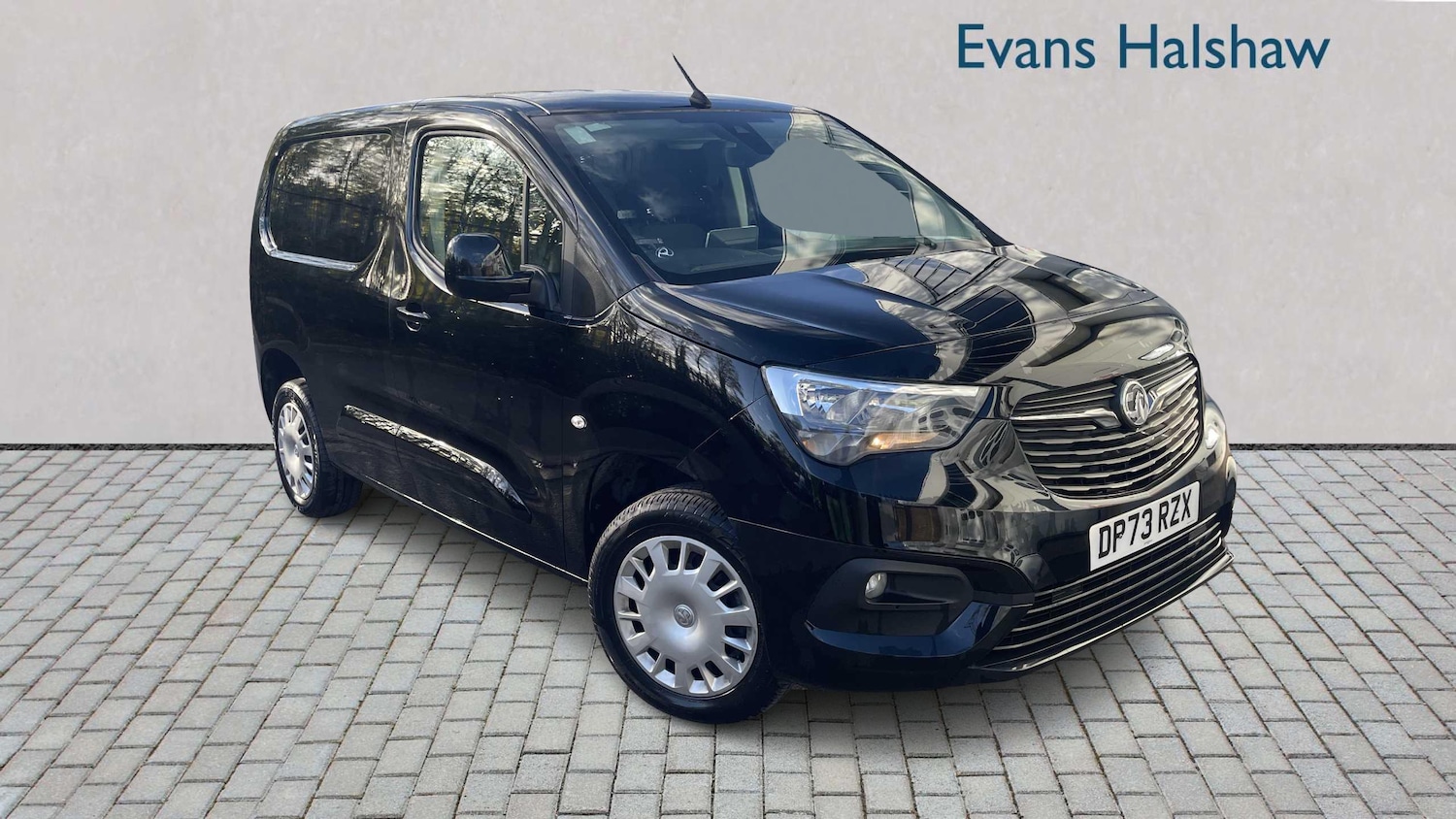 Used Vauxhall Combo 2024 for sale - 76390738: Photo 1