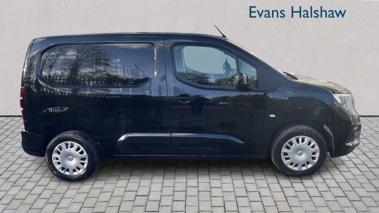 Used Vauxhall Combo 2024 for sale - 76390738: Photo 4