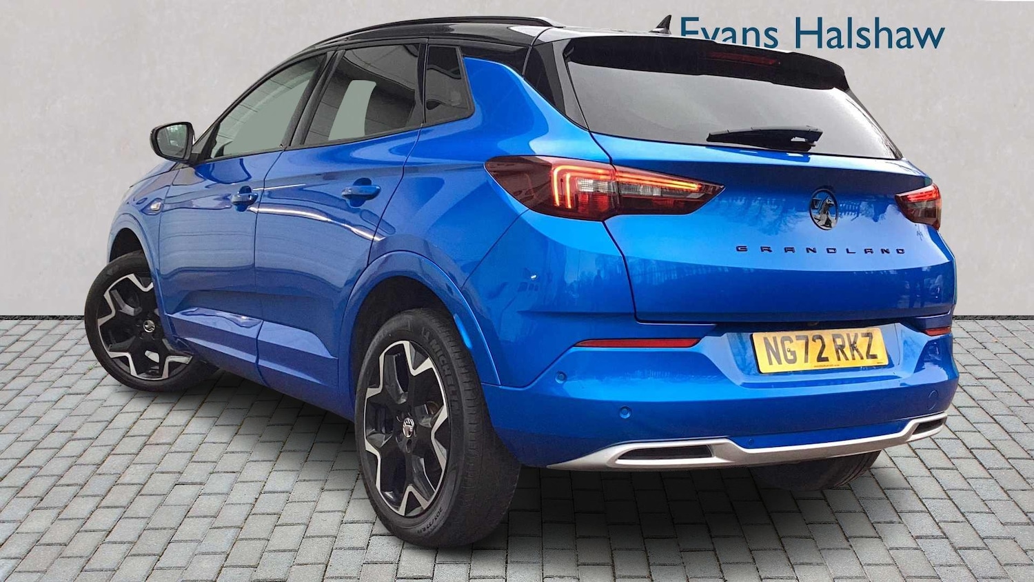 Used Vauxhall Grandland 2023 for sale - 77601186: Photo 2