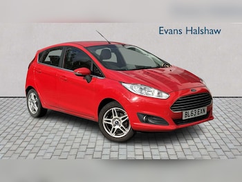 2013 - 1.25 82 Zetec 5dr