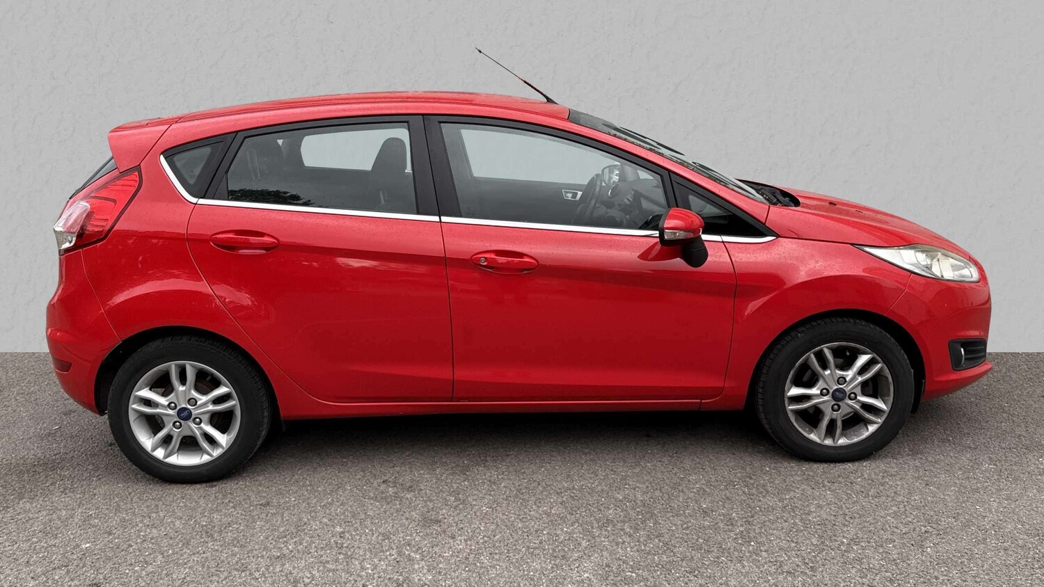 Used Ford Fiesta 2014 for sale - 76075471: Photo 3