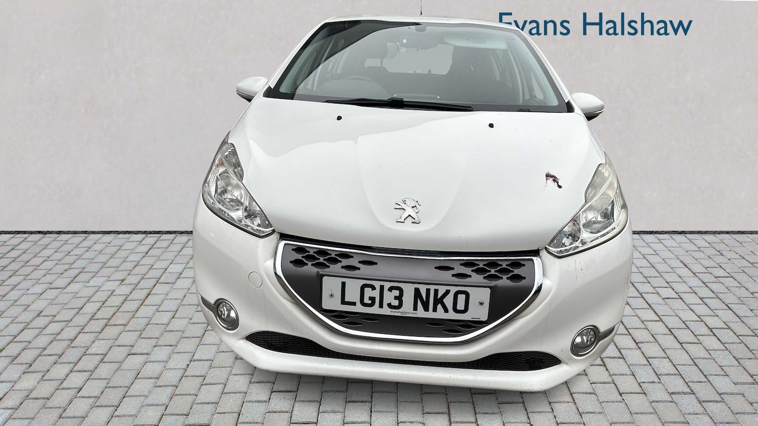 Used Peugeot 208 2013 for sale - 77429149: Photo 4