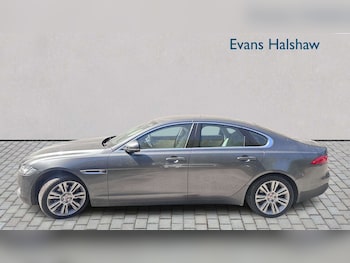 Used Jaguar XF 2017 for sale - 79193156: Photo