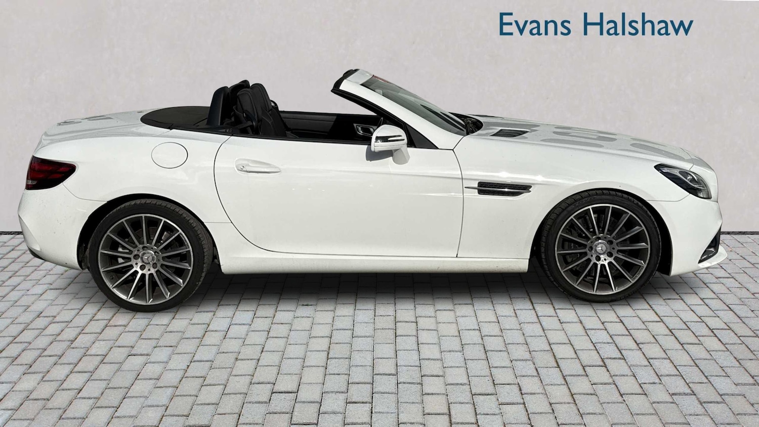 Used Mercedes-Benz SLC 2016 for sale - 76401367: Photo 3