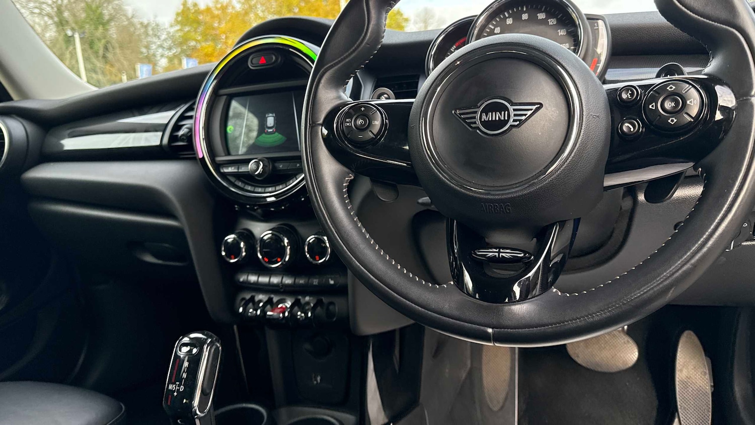 Used MINI Hatch 2019 for sale - 76390728: Photo 11