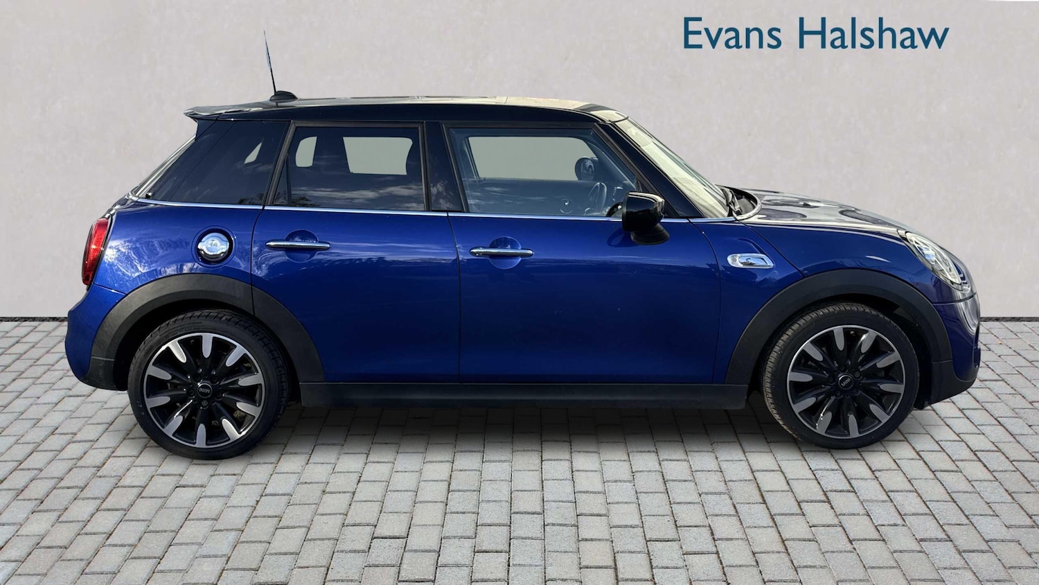 Used MINI Hatch 2019 for sale - 76390728: Photo 3