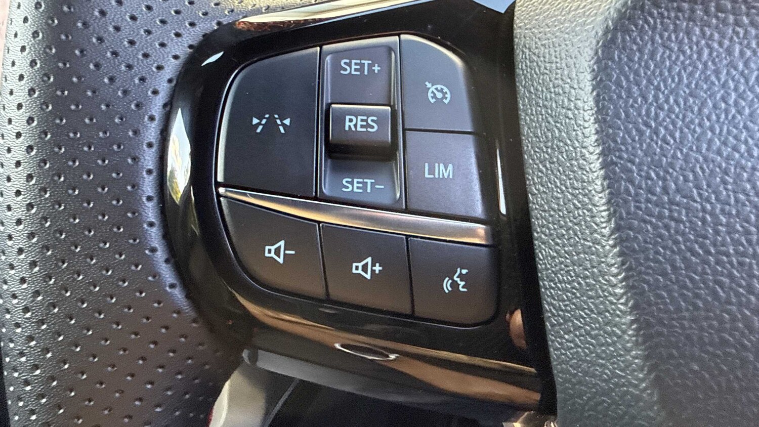 Used Ford Puma 2025 for sale - 76034628: Photo 23