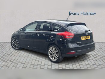 Used Ford Focus 2015 for sale - 76218412: Photo 2