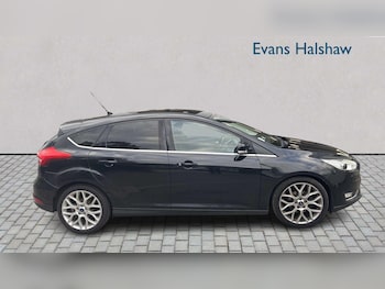 Used Ford Focus 2015 for sale - 76218412: Photo 3