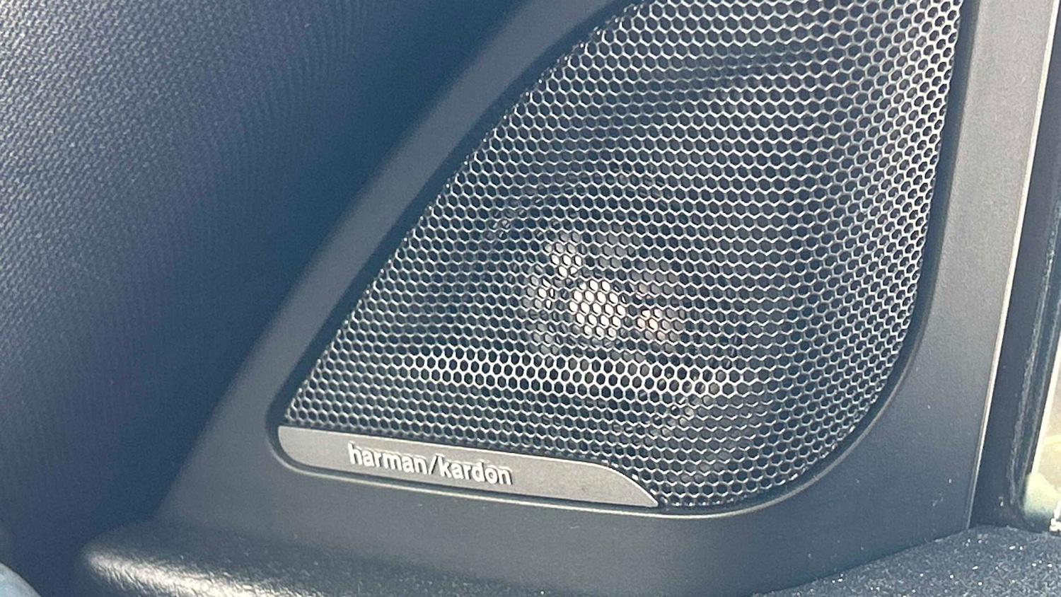 Used BMW 3 Series 2017 for sale - 77561104: Photo 17