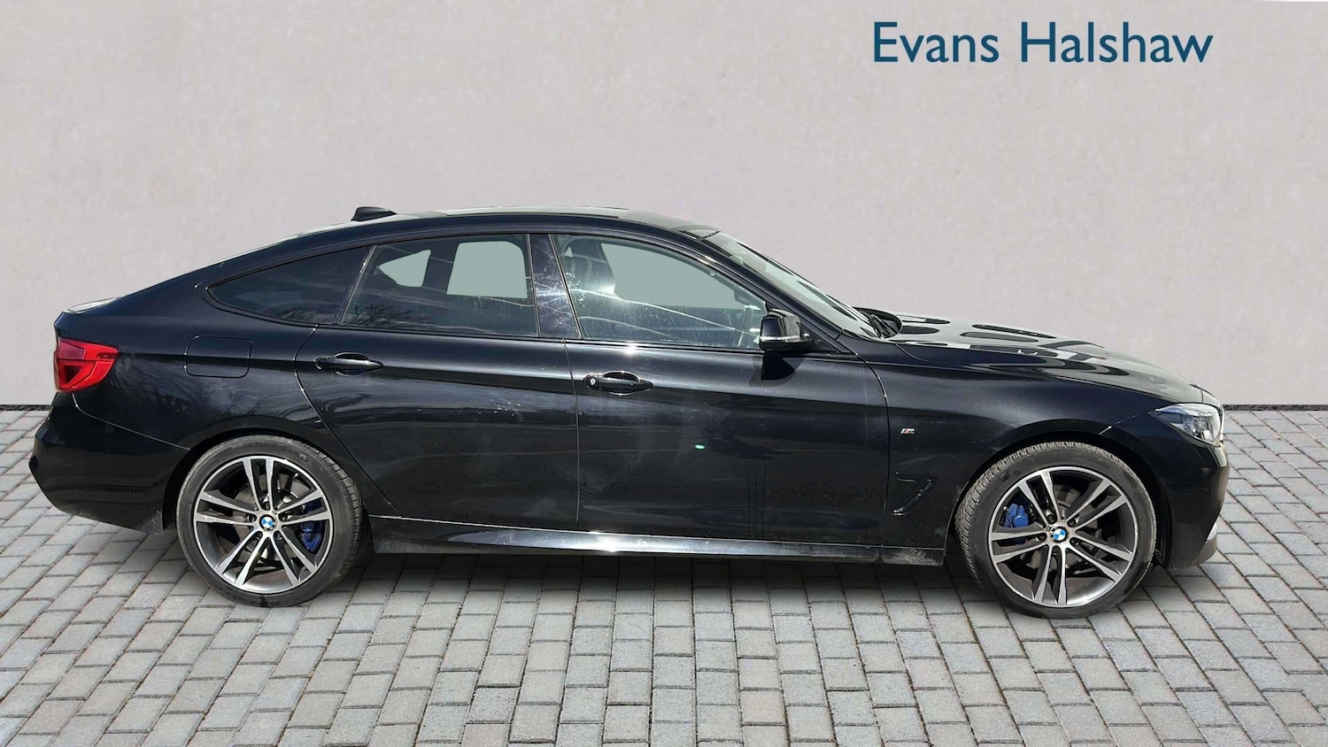 Used BMW 3 Series 2017 for sale - 77561104: Photo 3