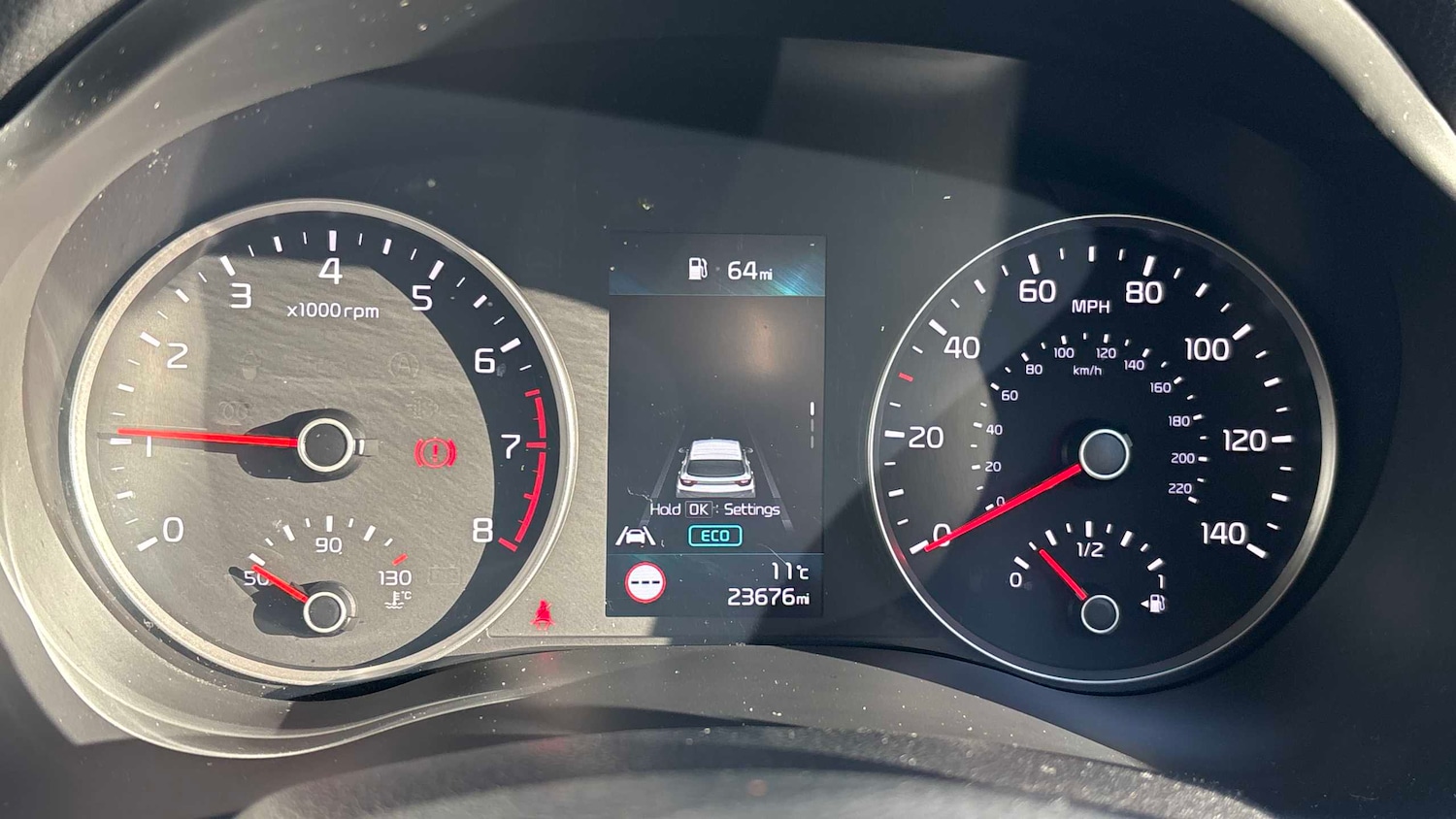 Used Kia Stonic 2023 for sale - 76648889: Photo 13