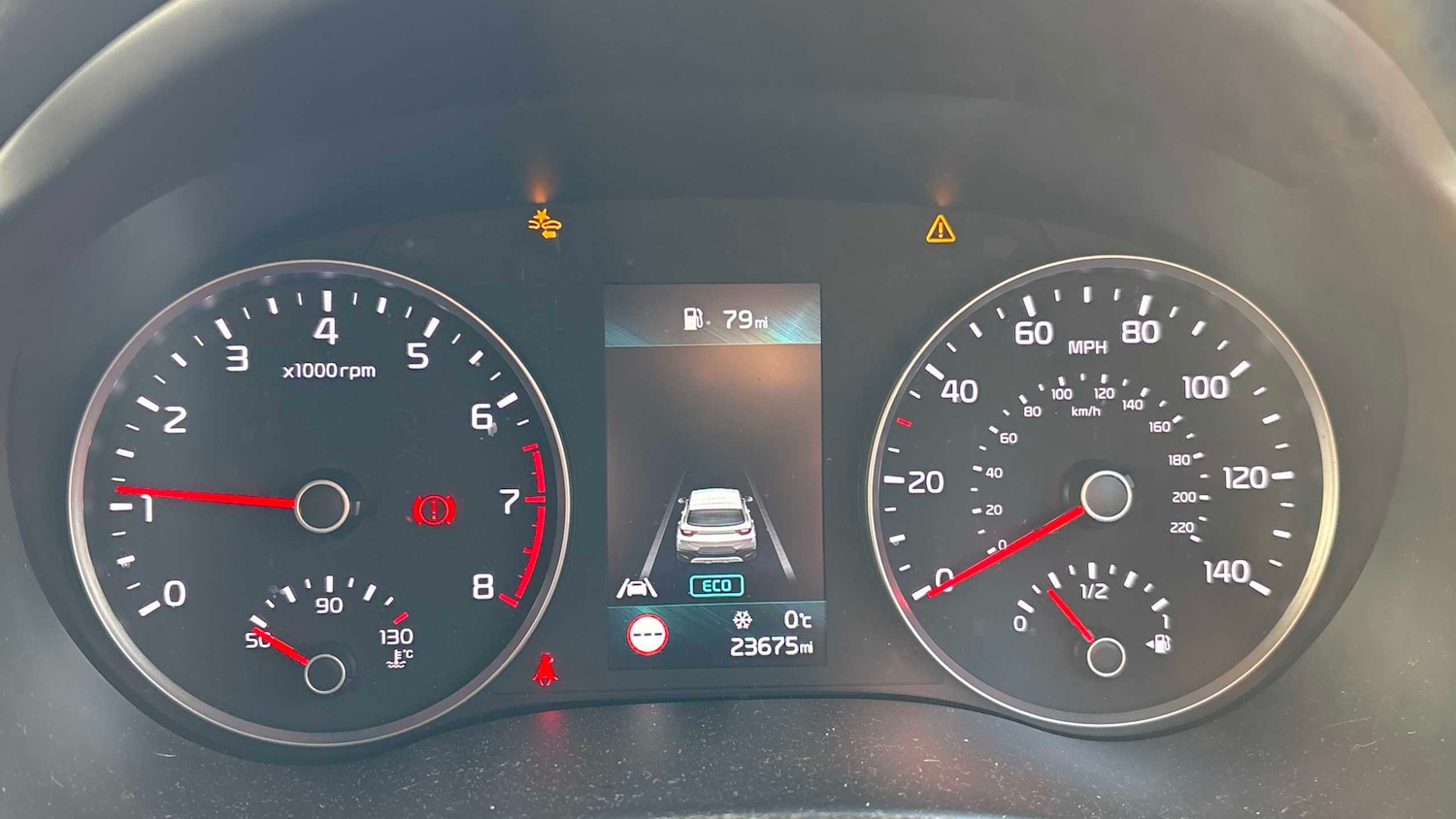 Used Kia Stonic 2023 for sale - 76648889: Photo 6