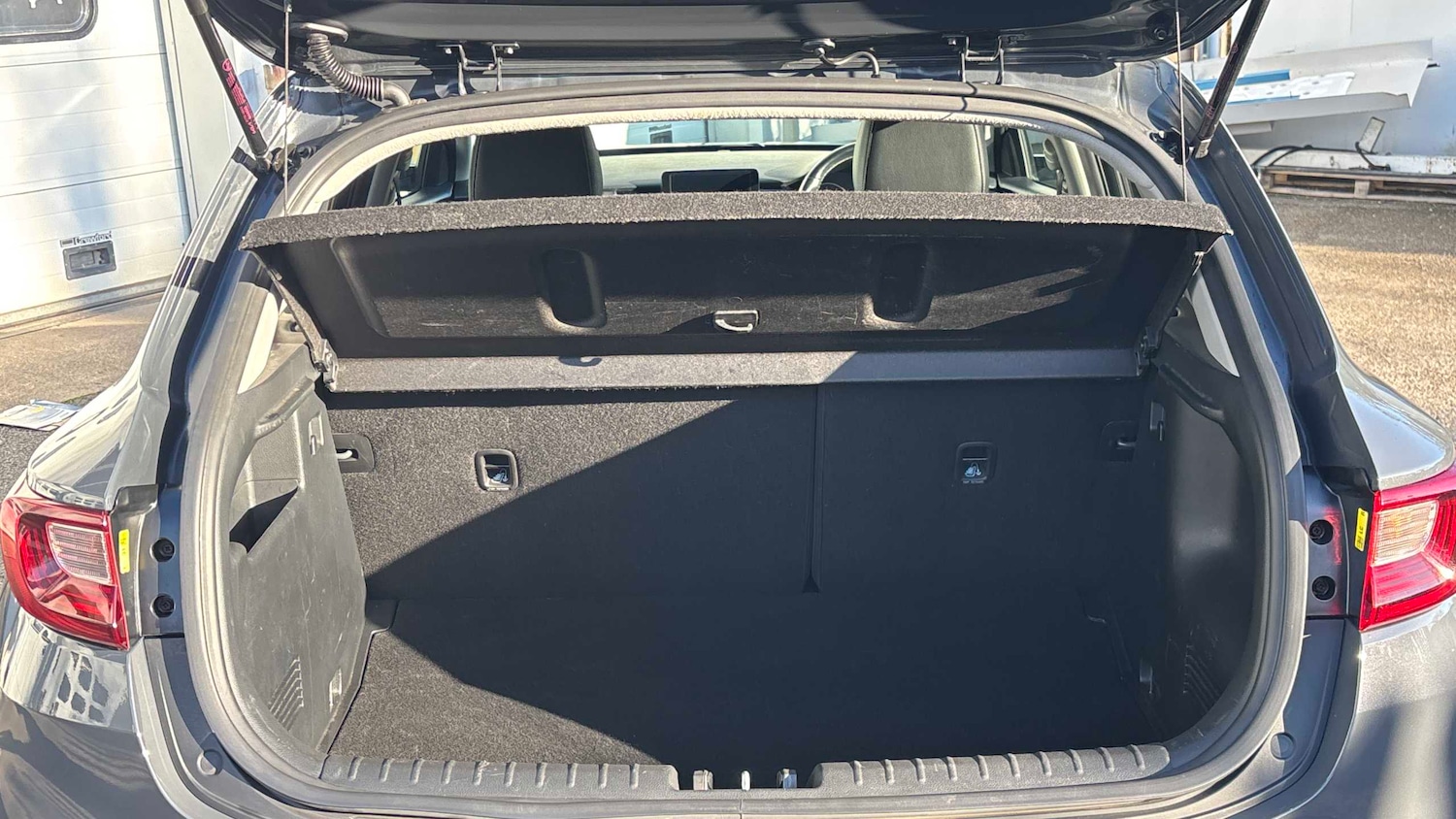 Used Kia Stonic 2023 for sale - 76648889: Photo 9