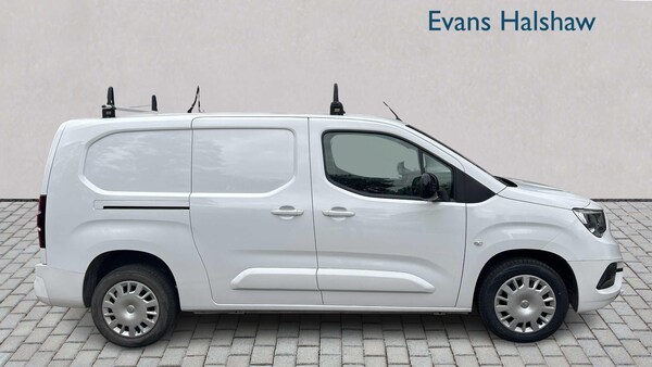 Used Vauxhall Combo 2023 for sale - 76218473: Photo 3