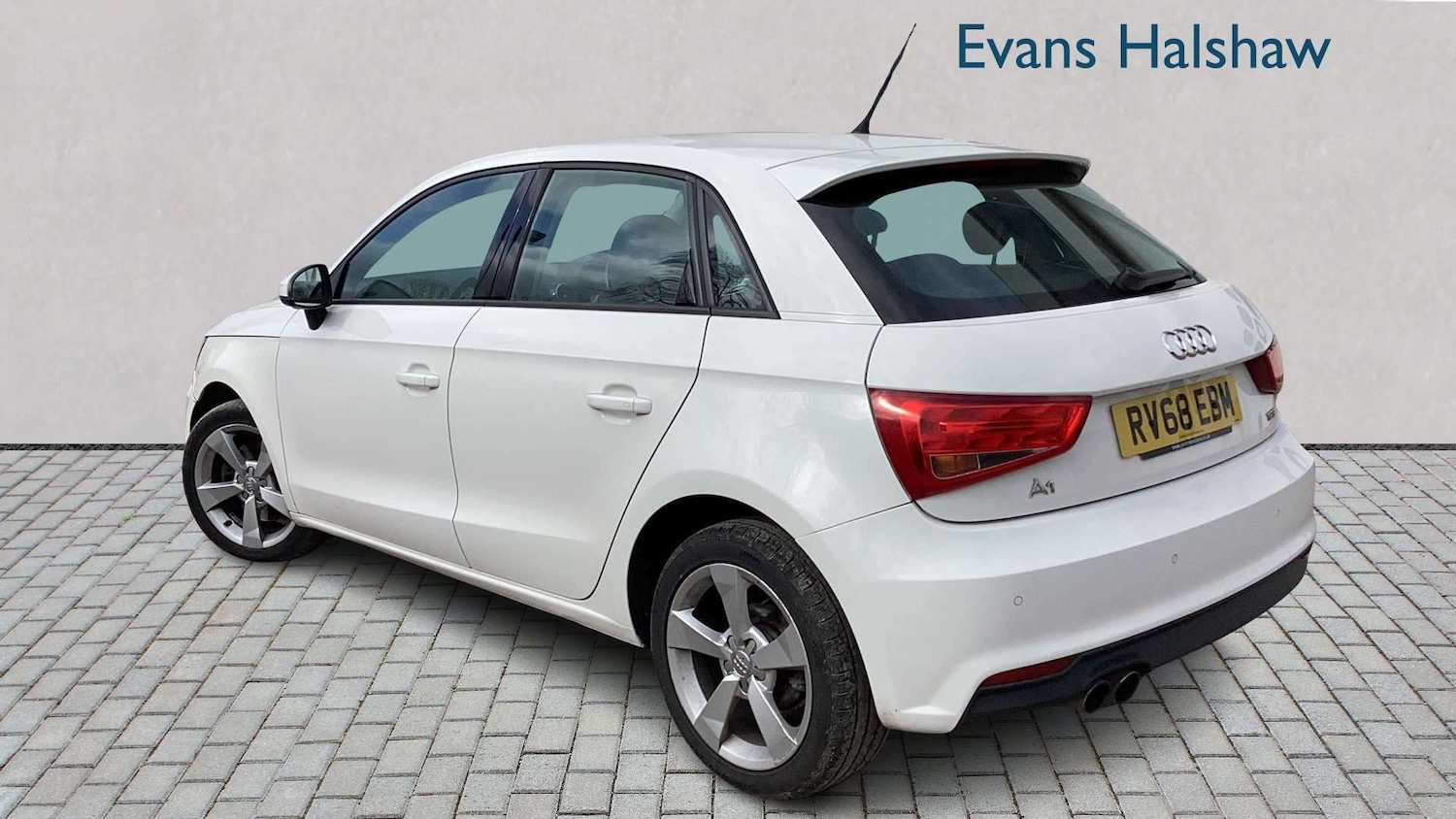 Used Audi A1 2018 for sale - 78137667: Photo 2
