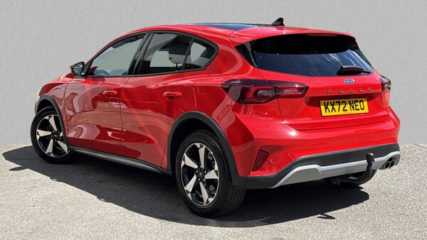Used Ford Focus 2023 for sale - 75317681: Photo 2
