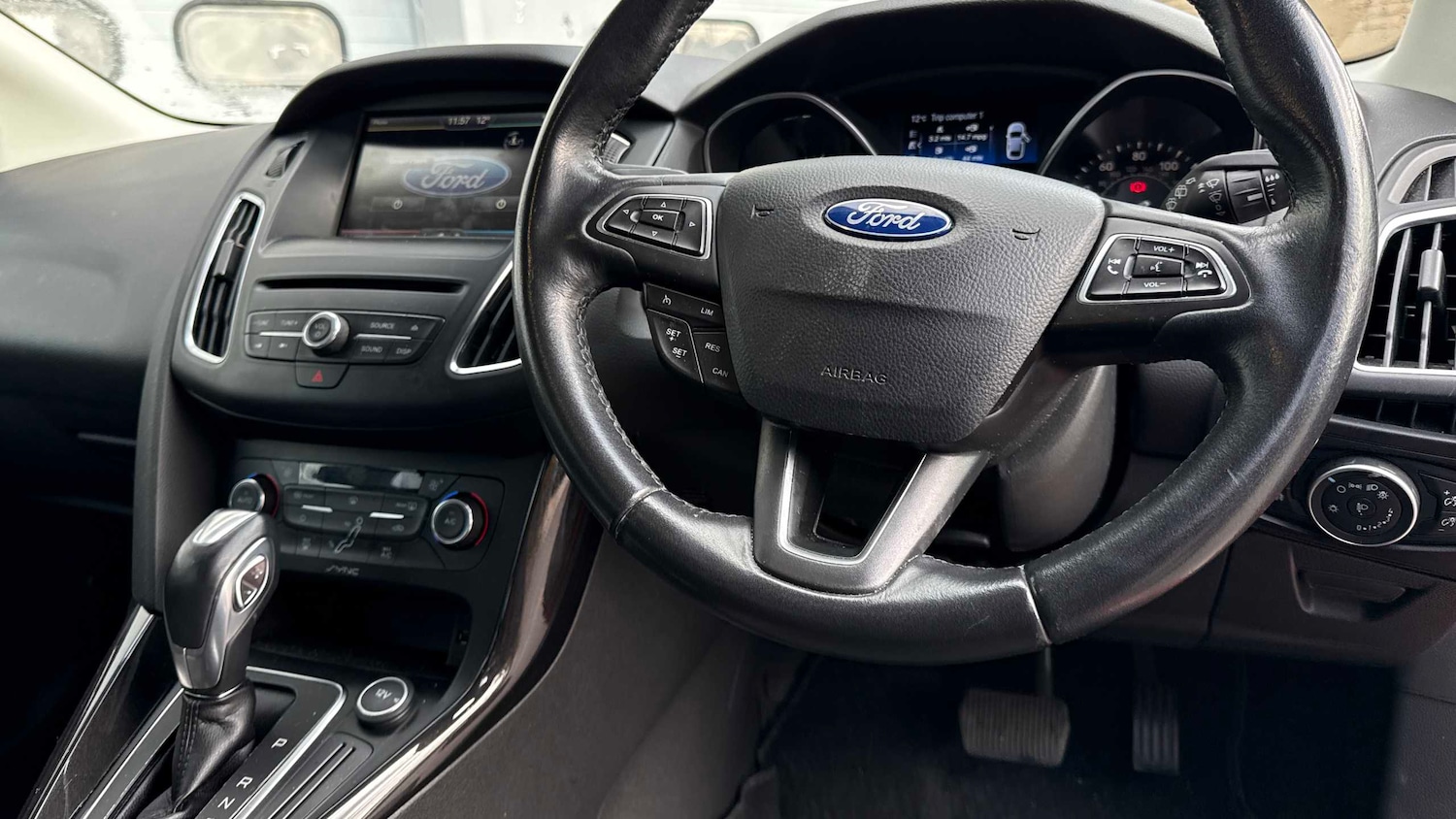 Used Ford Focus 2015 for sale - 76401450: Photo 5