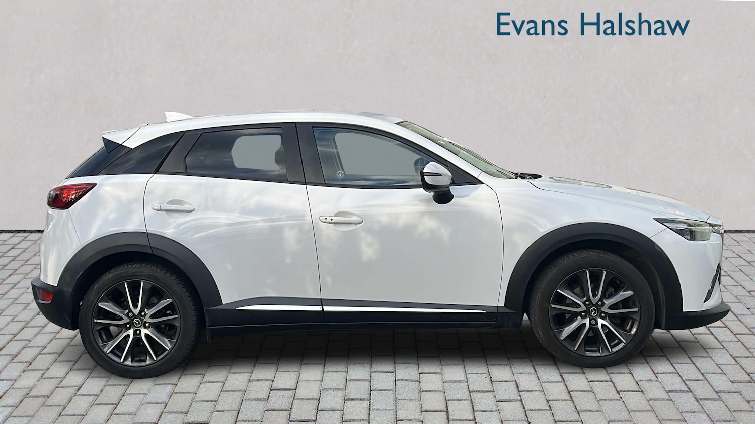 Used Mazda CX-3 2016 for sale - 77134817: Photo 2