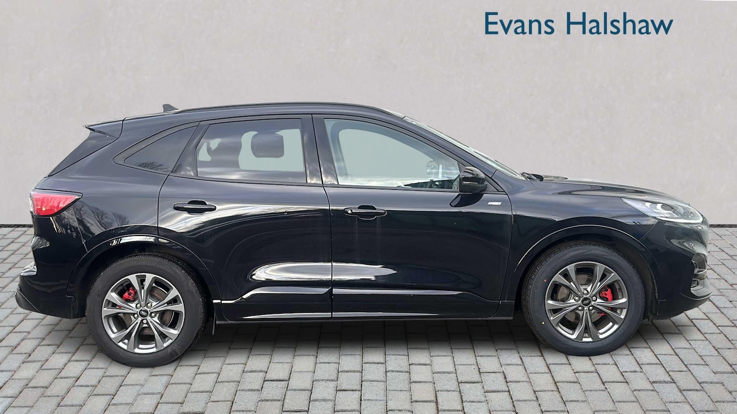 Used Ford Kuga 2023 for sale - 77134735: Photo 2