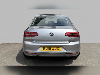Used Volkswagen Passat 2018 for sale - 75316472: Photo