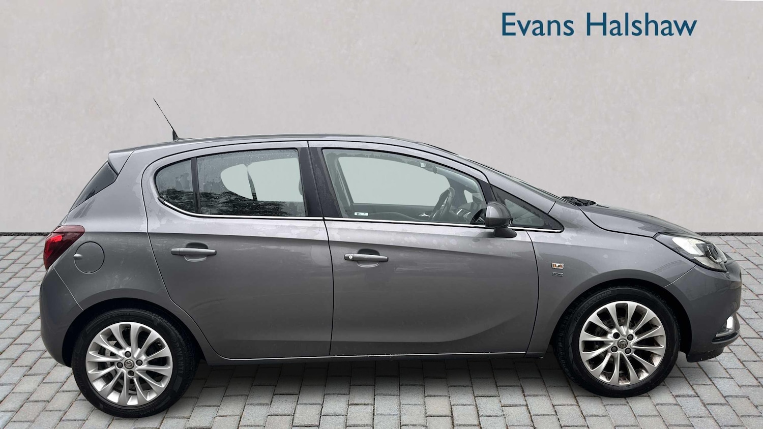 Used Vauxhall Corsa 2016 for sale - 76435631: Photo 2