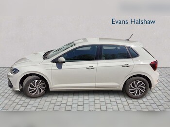 Used Volkswagen Polo 2024 for sale - 78352009: Photo