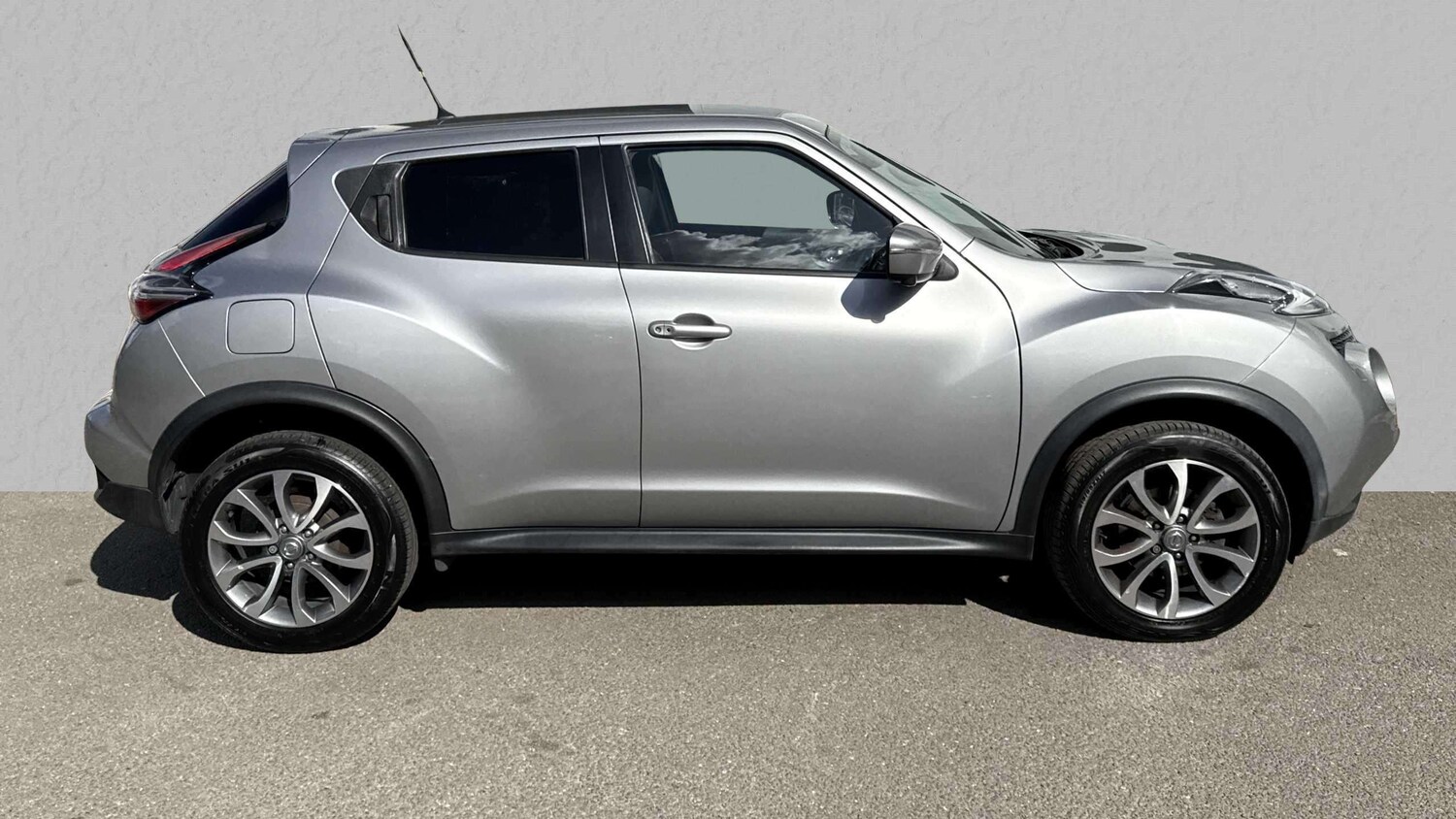 Used Nissan Juke 2016 for sale - 76022419: Photo 4